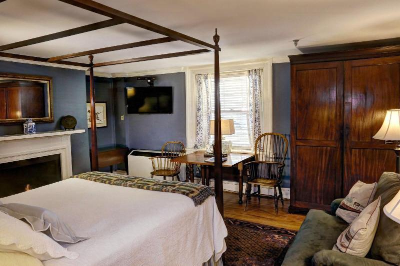 200 South Street Inn Charlottesville Exterior photo