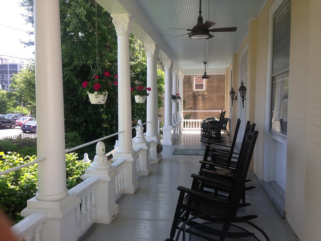 200 South Street Inn Charlottesville Exterior photo