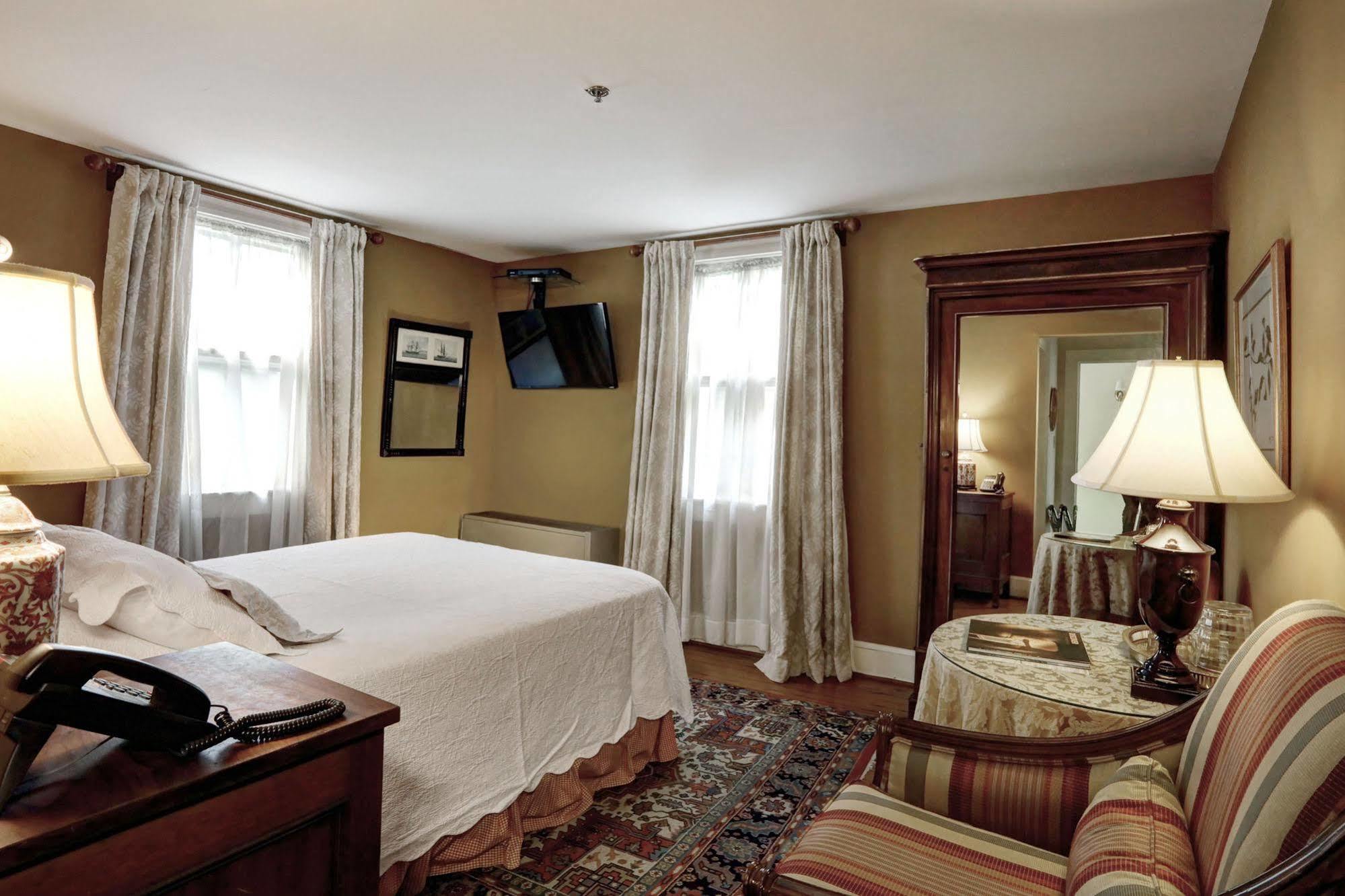 200 South Street Inn Charlottesville Exterior photo