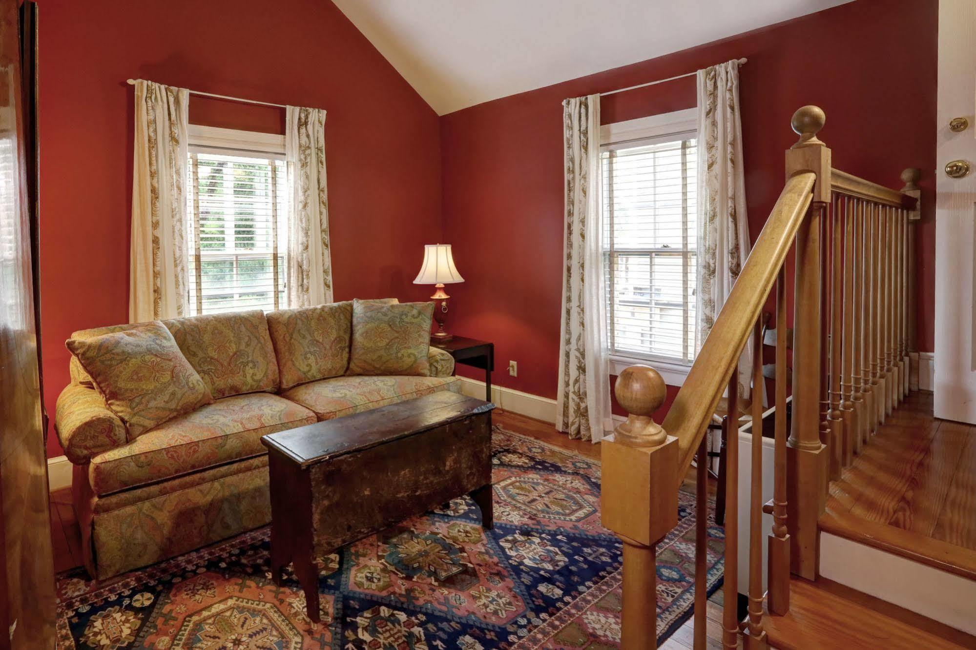 200 South Street Inn Charlottesville Exterior photo