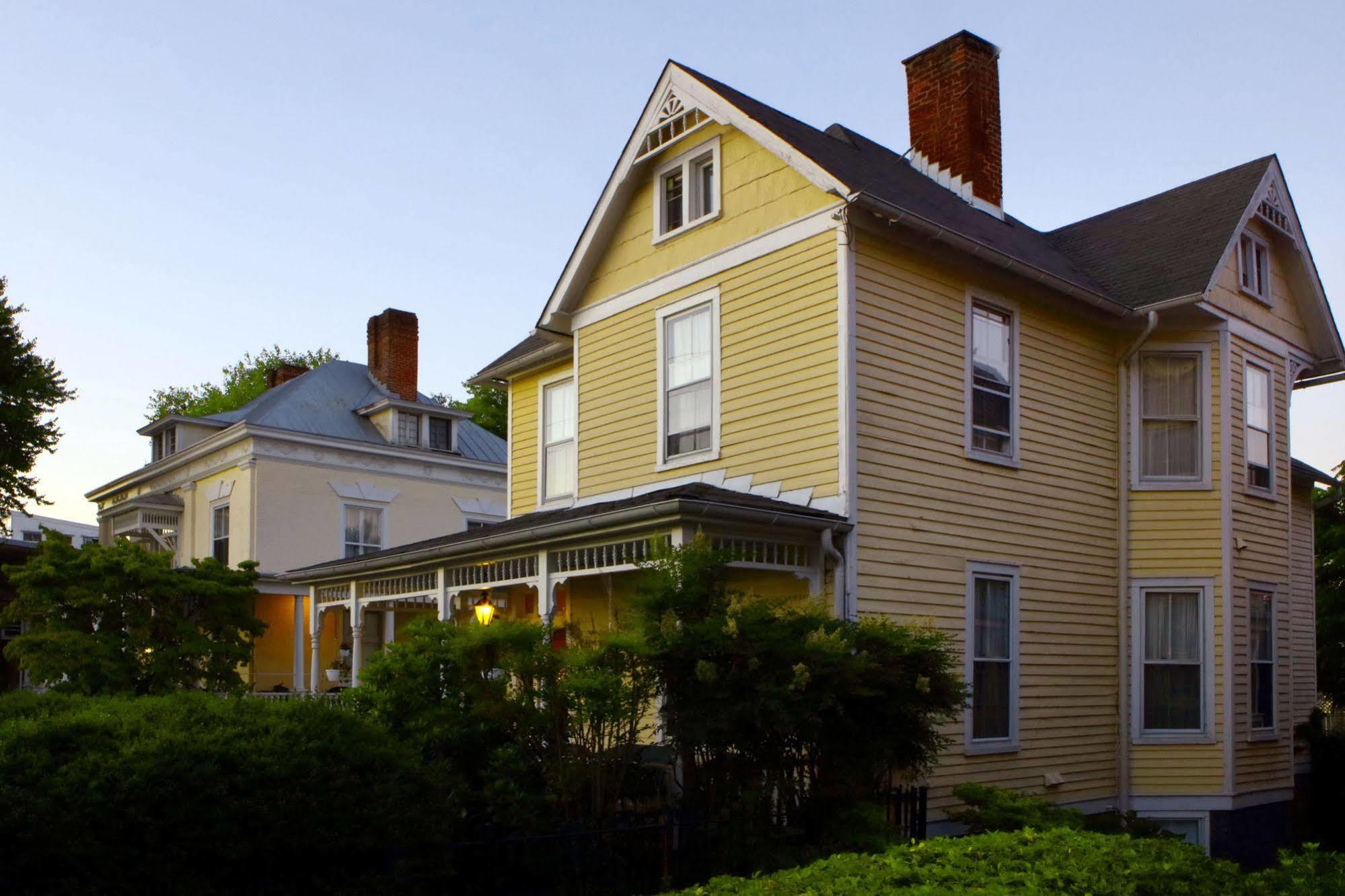 200 South Street Inn Charlottesville Exterior photo