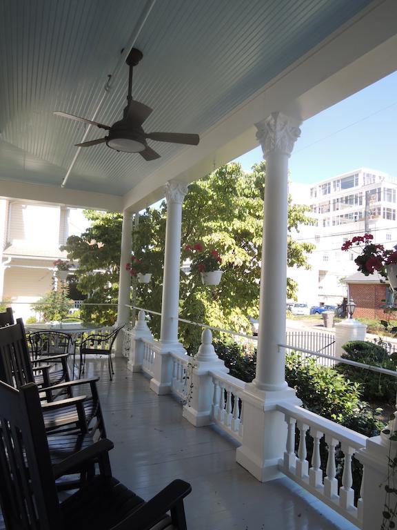 200 South Street Inn Charlottesville Exterior photo